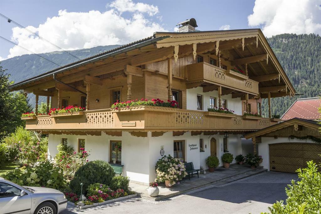 Landhaus Johannes Mayrhofen Bagian luar foto